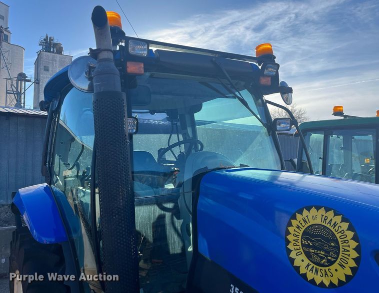 image for item DG5389 2009 New Holland T6020  tractor