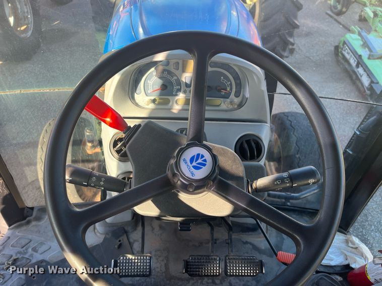 image for item DG5389 2009 New Holland T6020  tractor