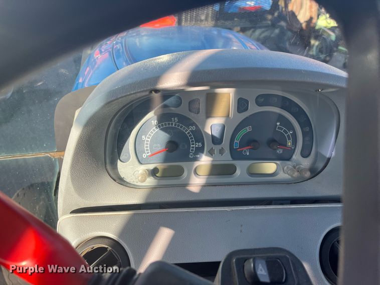 image for item DG5389 2009 New Holland T6020  tractor