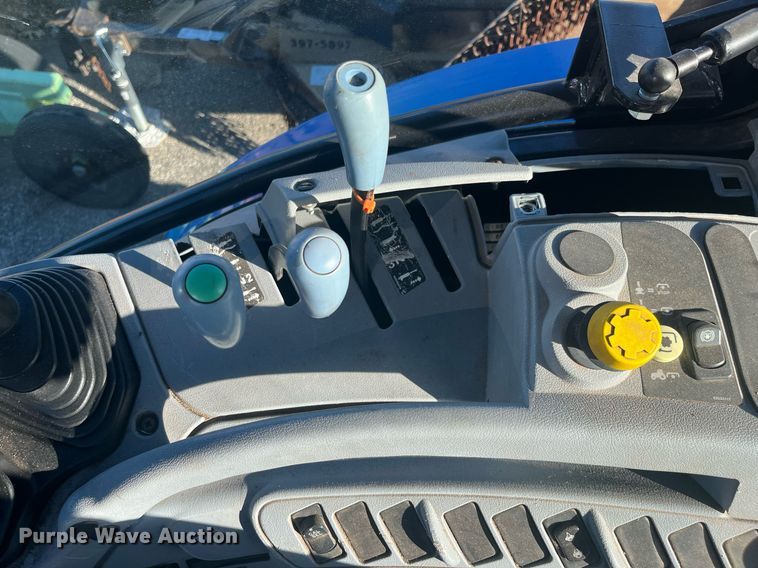 image for item DG5389 2009 New Holland T6020  tractor