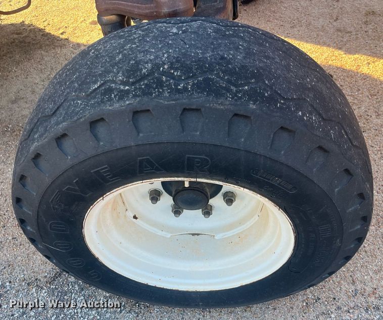 image for item DG5389 2009 New Holland T6020  tractor