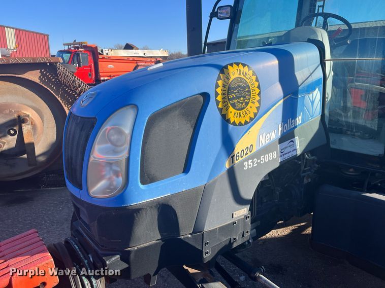 image for item DG5390 2009 New Holland T6020  tractor