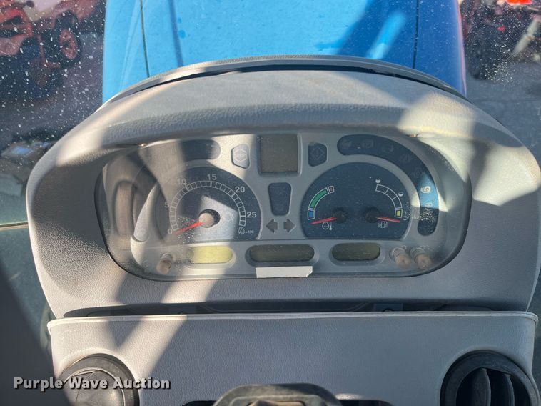 image for item DG5390 2009 New Holland T6020  tractor