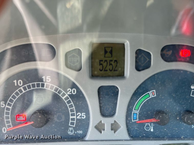 image for item DG5390 2009 New Holland T6020  tractor