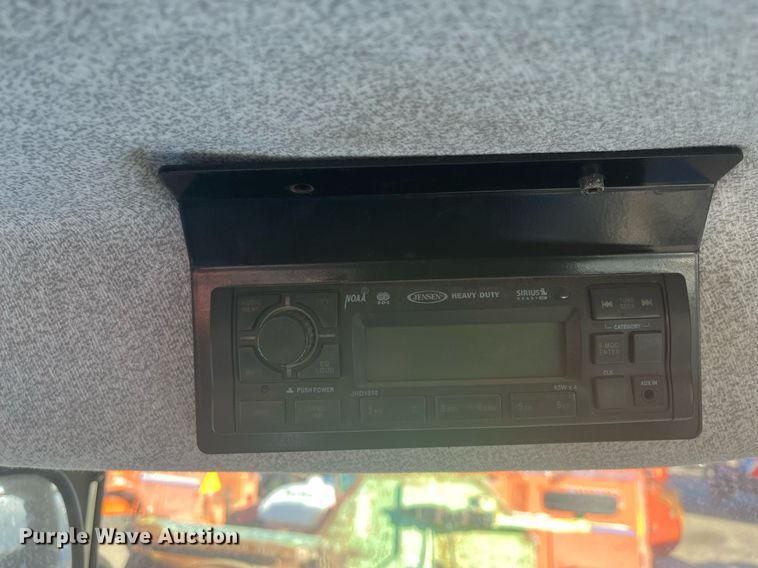 image for item DG5390 2009 New Holland T6020  tractor