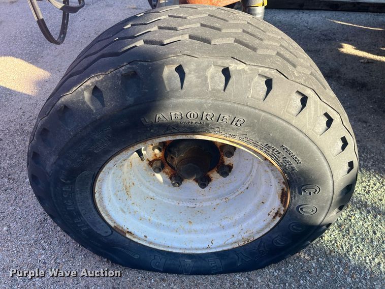 image for item DG5390 2009 New Holland T6020  tractor