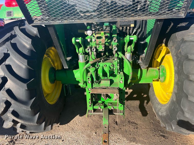image for item DG5391 2005 John Deere 6415  tractor