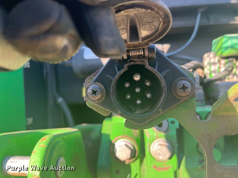 image for item DG5391 2005 John Deere 6415  tractor