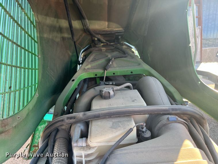 image for item DG5391 2005 John Deere 6415  tractor