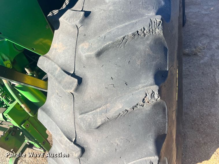 image for item DG5391 2005 John Deere 6415  tractor