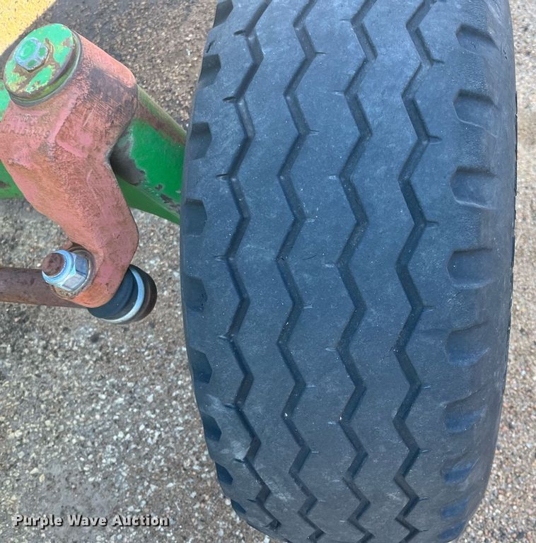 image for item DG5391 2005 John Deere 6415  tractor