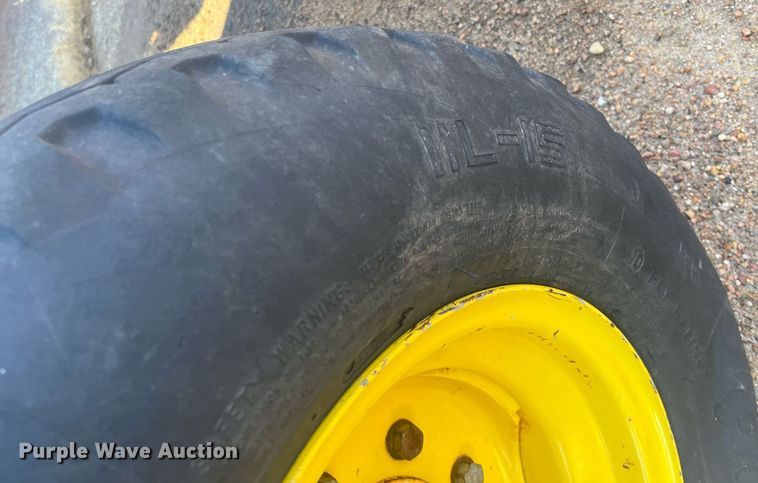 image for item DG5391 2005 John Deere 6415  tractor