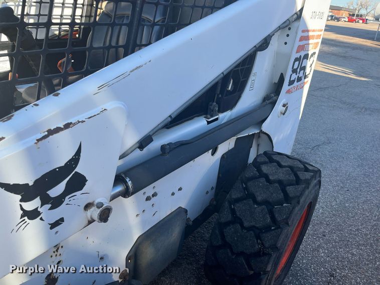 image for item DG5394 2001 Bobcat 863  skid steer loader