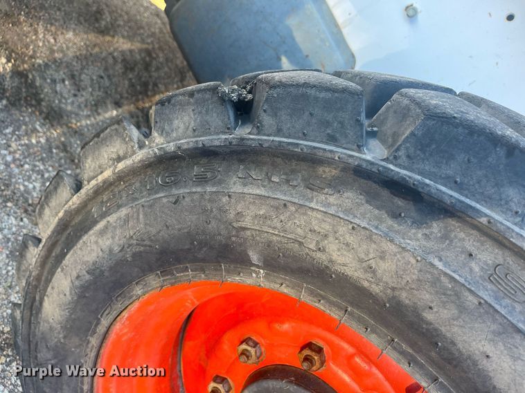 image for item DG5394 2001 Bobcat 863  skid steer loader