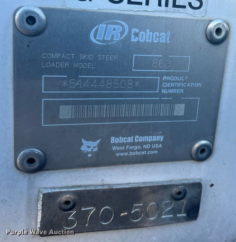 image for item DG5394 2001 Bobcat 863  skid steer loader