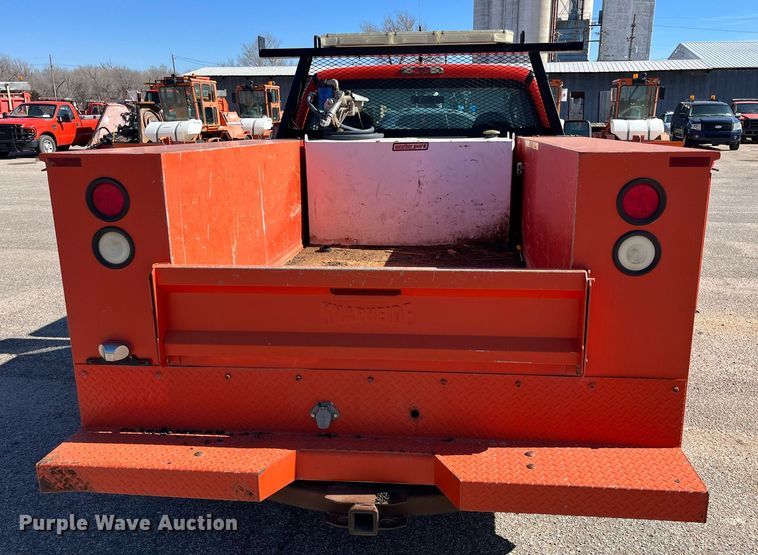 image for item DG5395 2010 Ford F250 Super Duty  utility bed pickup truck