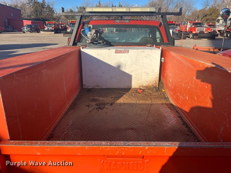 image for item DG5395 2010 Ford F250 Super Duty  utility bed pickup truck