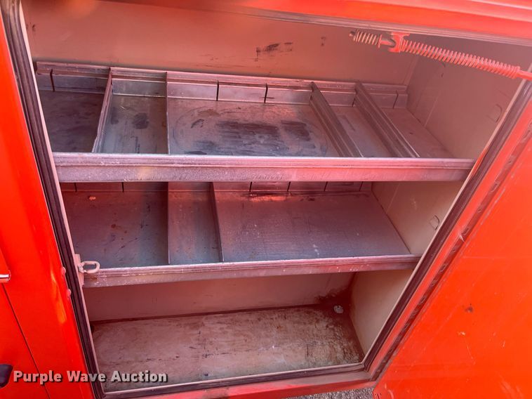 image for item DG5395 2010 Ford F250 Super Duty  utility bed pickup truck