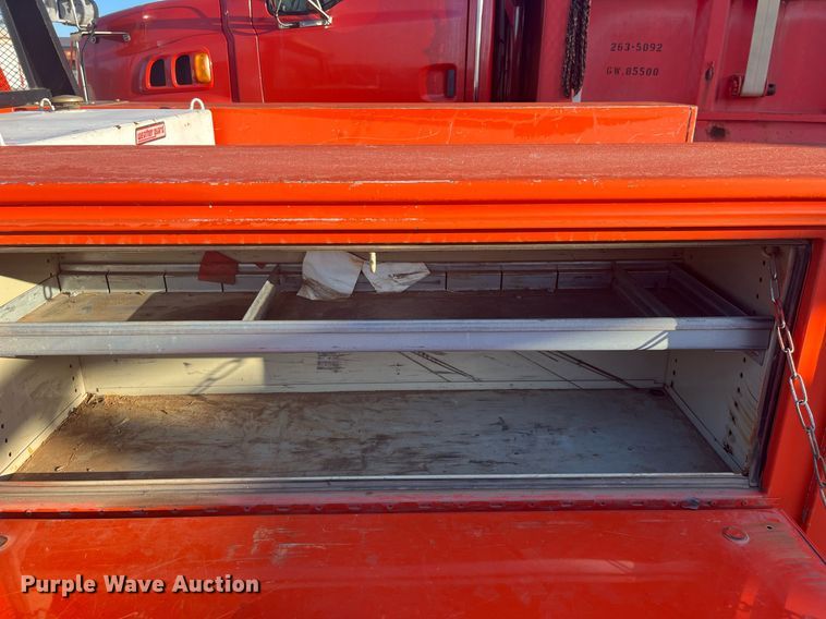 image for item DG5395 2010 Ford F250 Super Duty  utility bed pickup truck