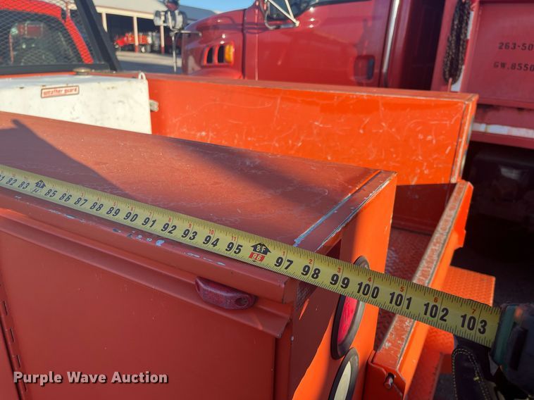 image for item DG5395 2010 Ford F250 Super Duty  utility bed pickup truck