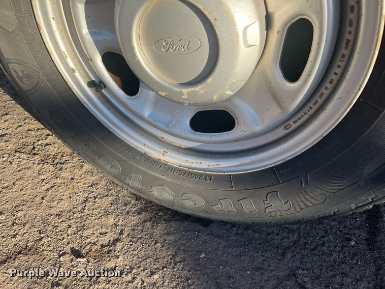 image for item DG5395 2010 Ford F250 Super Duty  utility bed pickup truck