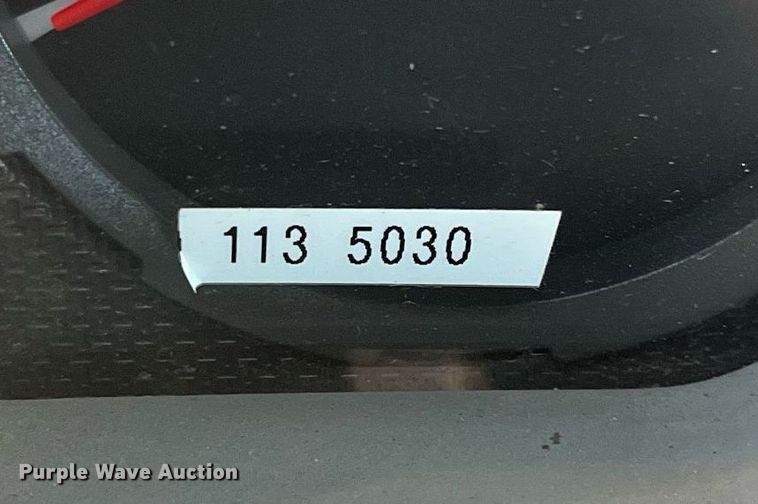 image for item DG5395 2010 Ford F250 Super Duty  utility bed pickup truck