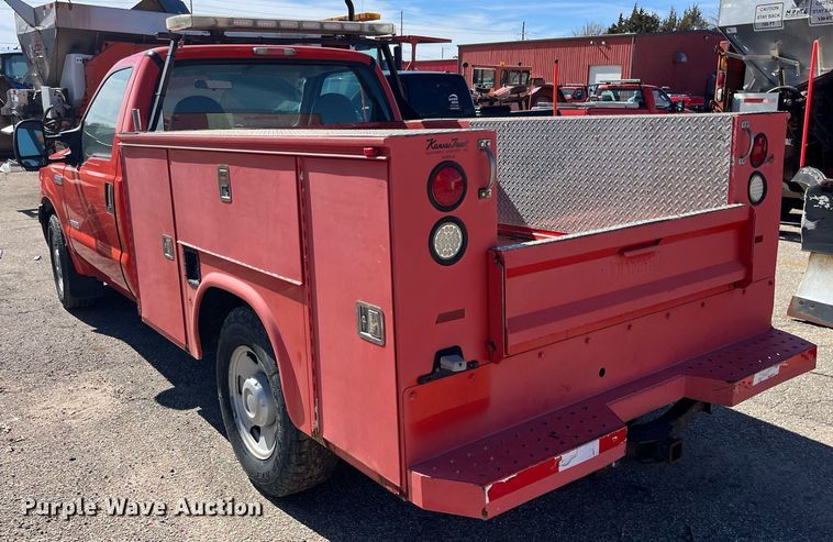 image for item DG5396 2006 Ford F250 Super Duty  utility bed pickup truck