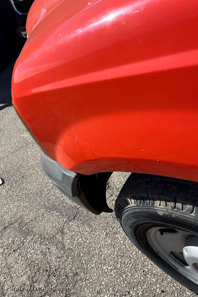 image for item DG5396 2006 Ford F250 Super Duty  utility bed pickup truck