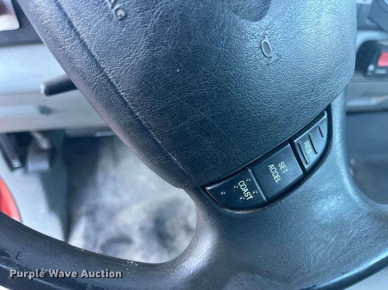 image for item DG5396 2006 Ford F250 Super Duty  utility bed pickup truck