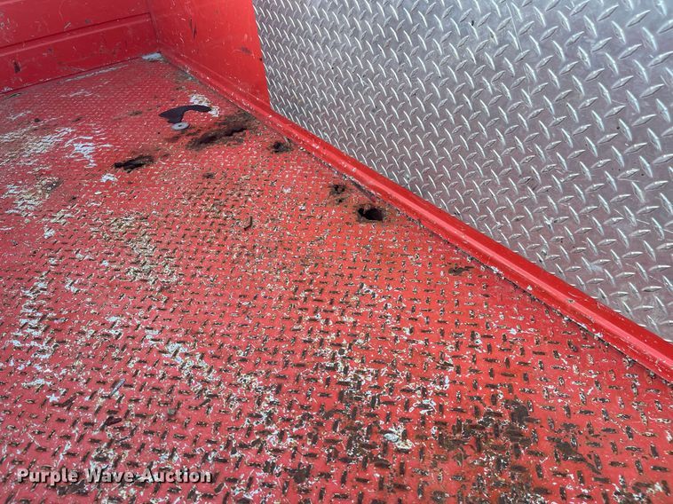 image for item DG5396 2006 Ford F250 Super Duty  utility bed pickup truck