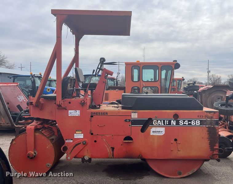 image for item DG5407 1993 Dresser S4-6B  double drum roller