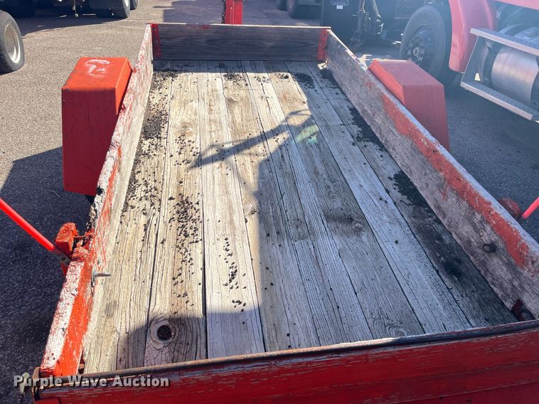 image for item DG5408 1986 JFW B1FB  utility trailer