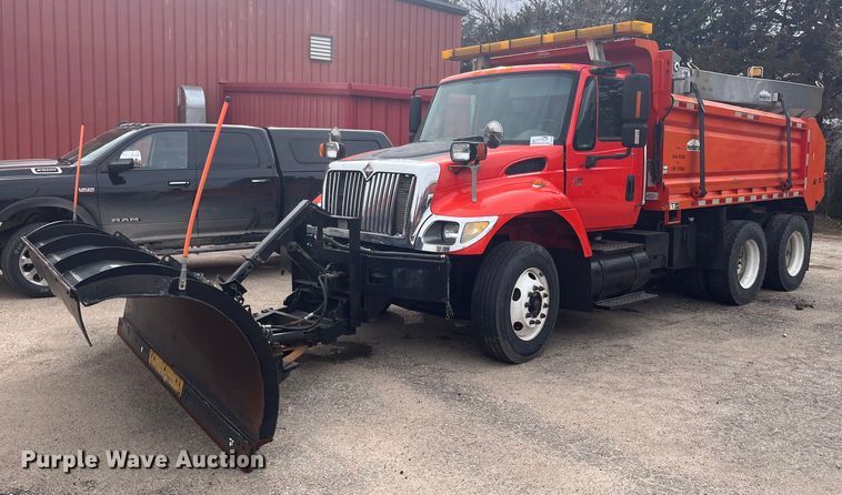 image for item DG5409 2007 International 7400  dump truck