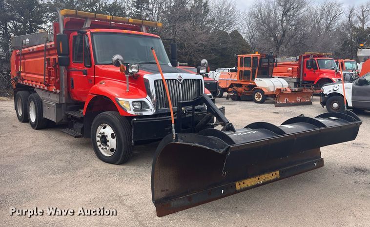 image for item DG5409 2007 International 7400  dump truck