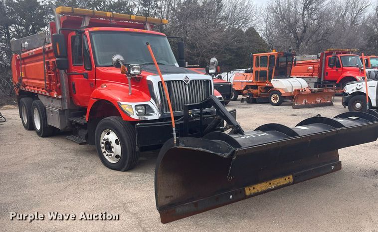 image for item DG5409 2007 International 7400  dump truck