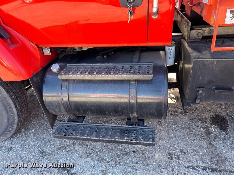 image for item DG5409 2007 International 7400  dump truck