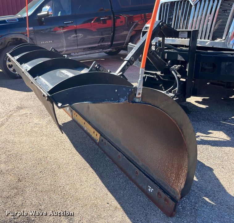 image for item DG5409 2007 International 7400  dump truck