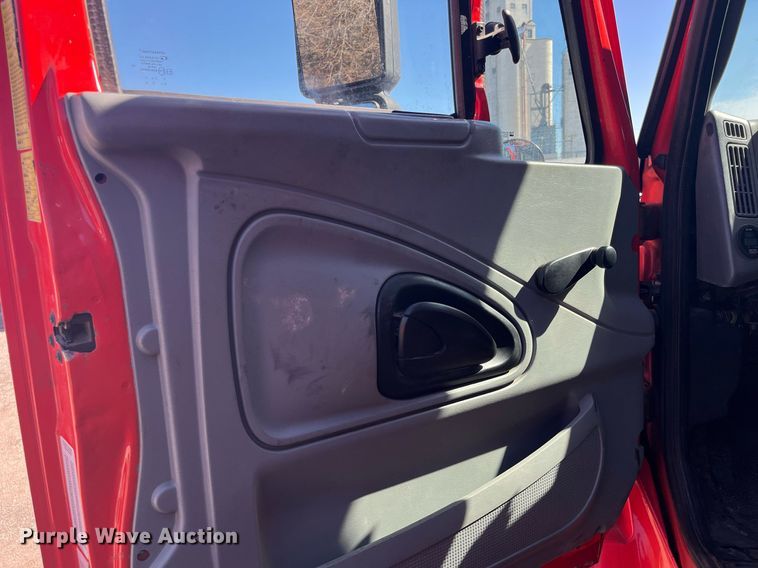 image for item DG5409 2007 International 7400  dump truck