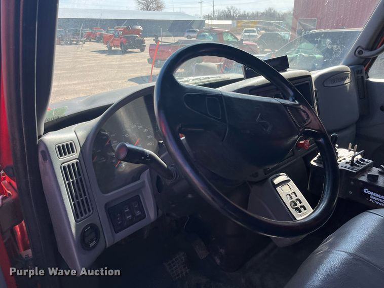 image for item DG5409 2007 International 7400  dump truck