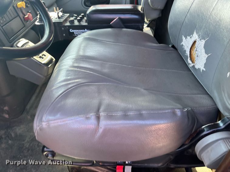 image for item DG5409 2007 International 7400  dump truck