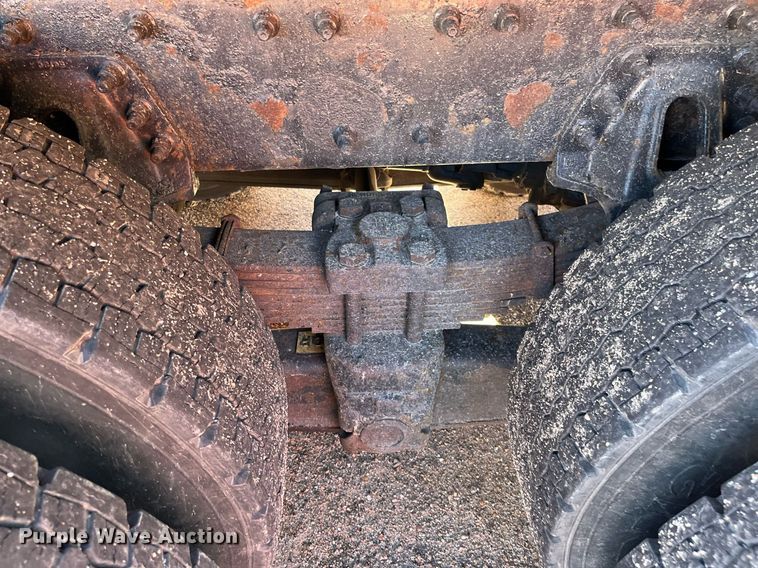 image for item DG5409 2007 International 7400  dump truck