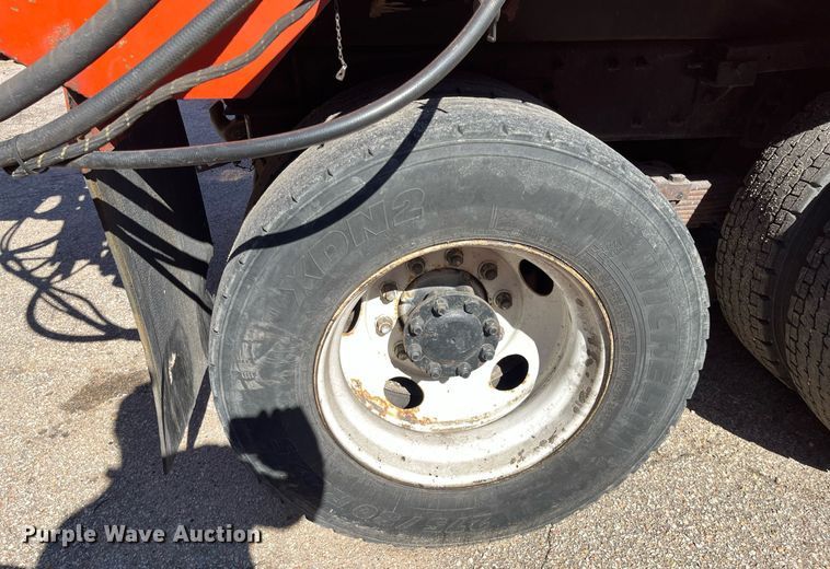 image for item DG5409 2007 International 7400  dump truck