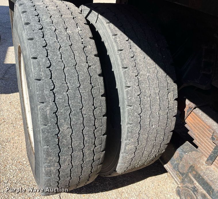 image for item DG5409 2007 International 7400  dump truck