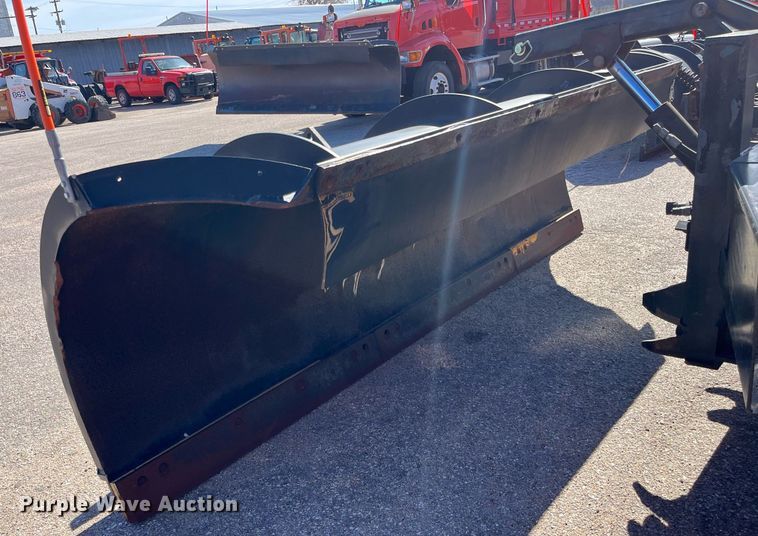 image for item DG5410 2007 International 7400  dump truck