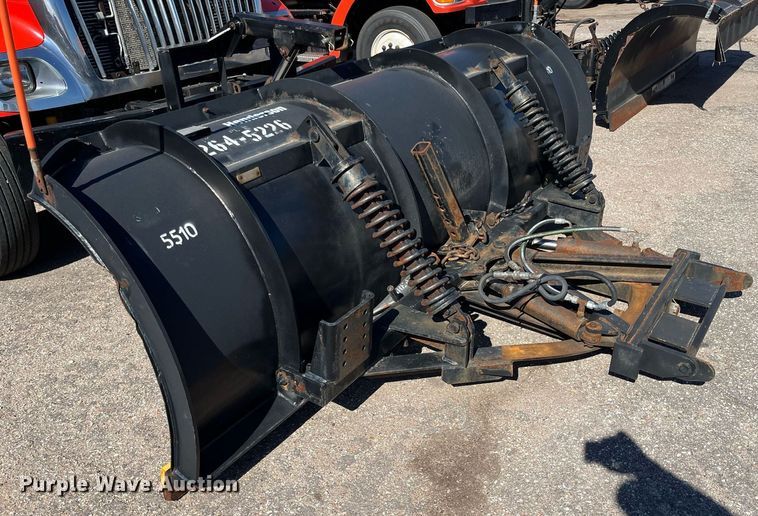 image for item DG5410 2007 International 7400  dump truck