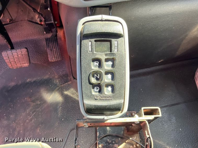 image for item DG5410 2007 International 7400  dump truck