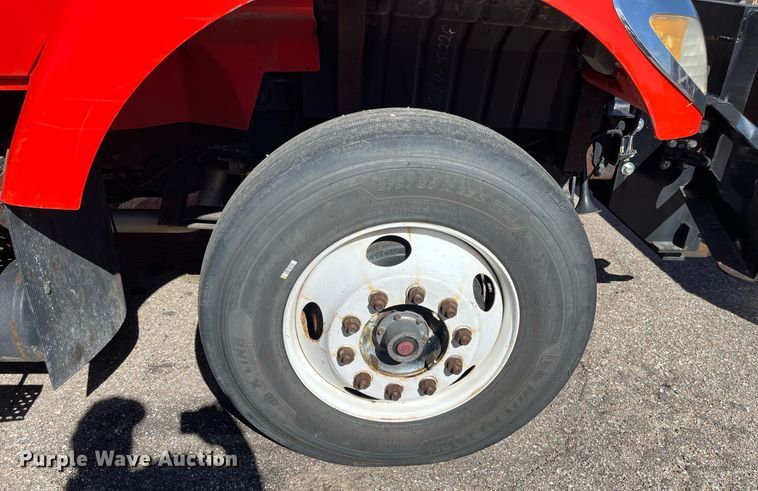 image for item DG5410 2007 International 7400  dump truck