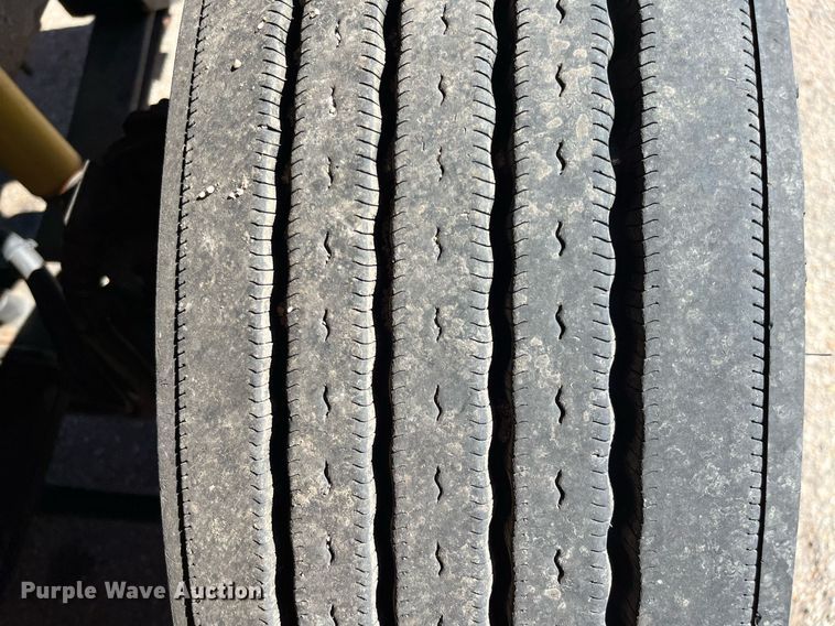 image for item DG5410 2007 International 7400  dump truck