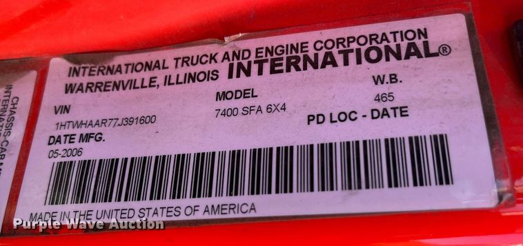 image for item DG5410 2007 International 7400  dump truck