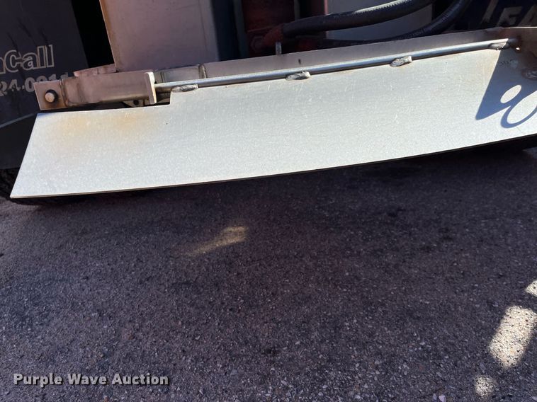 image for item DG5412 2007 International 7400  dump truck